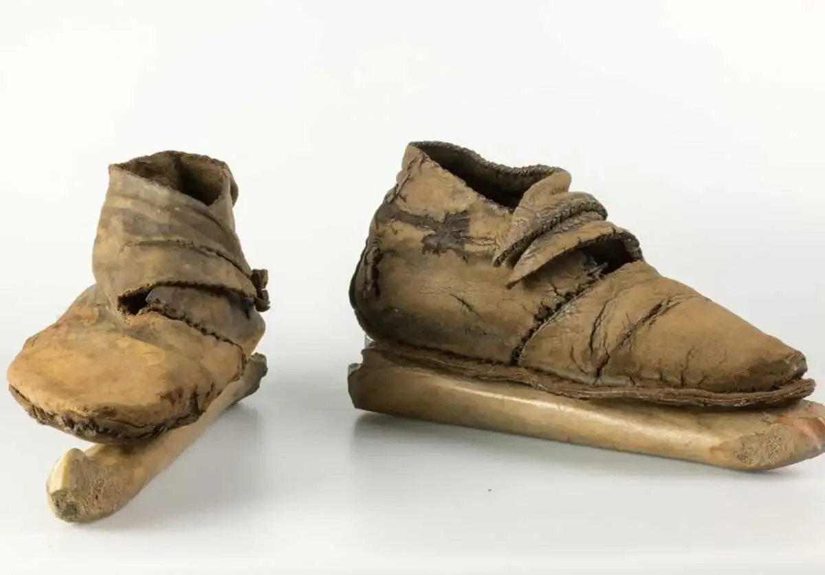 Patins de ossos recuperados de escavações em Viking York, através do Jorvik Viking Centre, York, Inglaterra