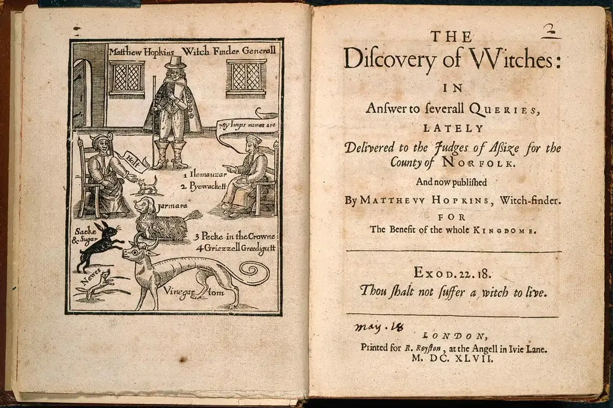Página de título do livro "The Discovery of witches" do caçador de bruxas Matthew Hopkins , 1647, da biblioteca britânica, Londres, via National Archives UK