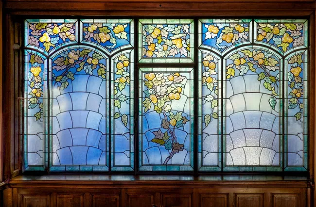 Vitral de Jacques Grüber "Les Roses", 1906. Musee de l´Ecole de Nancy, museu Art Nouveau, Nancy, França