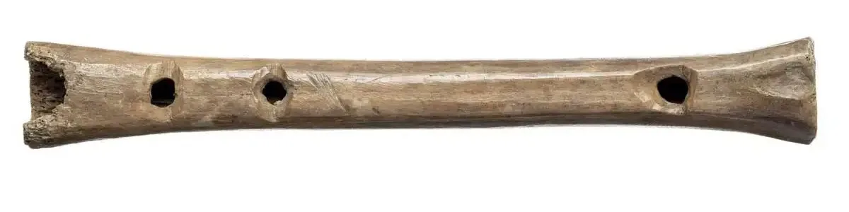 Flauta de osso recuperada de escavações de Viking Birka, através do Museu de História Sueca, Estocolmo